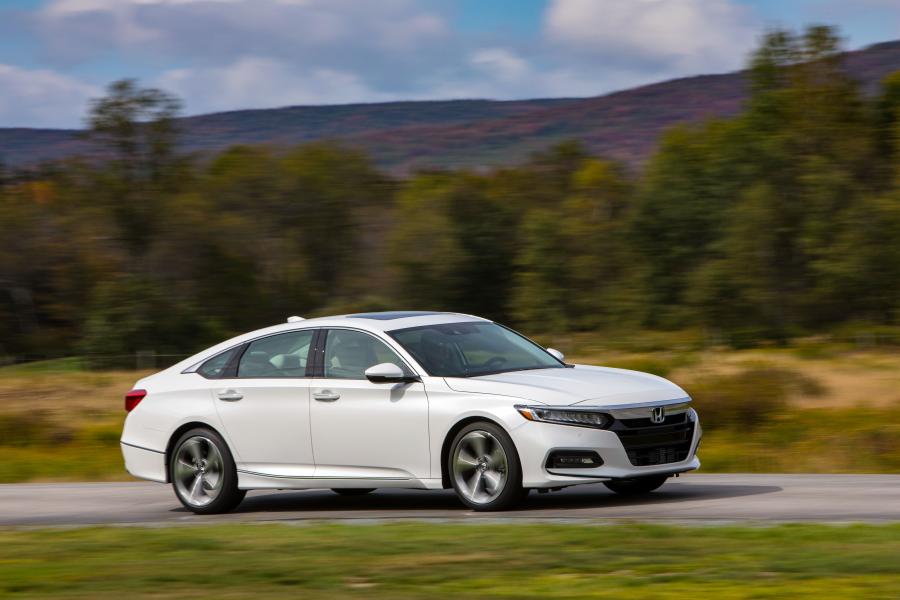  Honda Accord Touring 1.5T 2017 года  (NA) (фото 26 из 33)